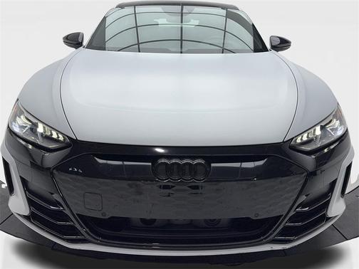 2022 Audi e-tron GT Prestige