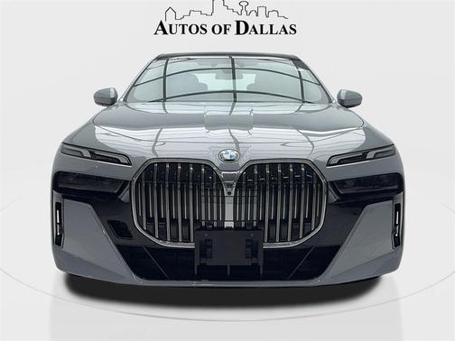 2023 BMW 740 i