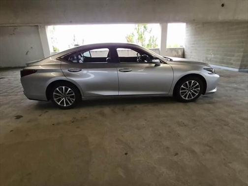 2024 Lexus ES 350 Base