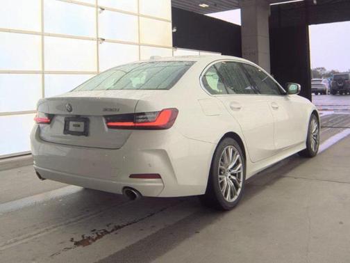 2024 BMW 330 330i