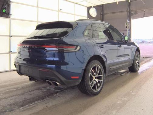 2022 Porsche Macan S