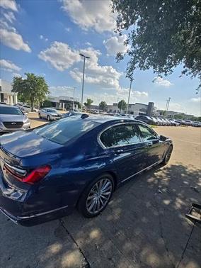 2022 BMW 740 i xDrive