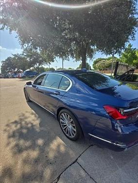2022 BMW 740 i xDrive