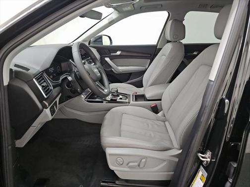 2022 Audi Q5 40 Premium Plus