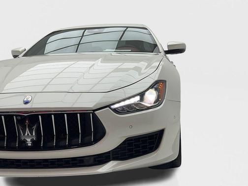 2018 Maserati Ghibli S