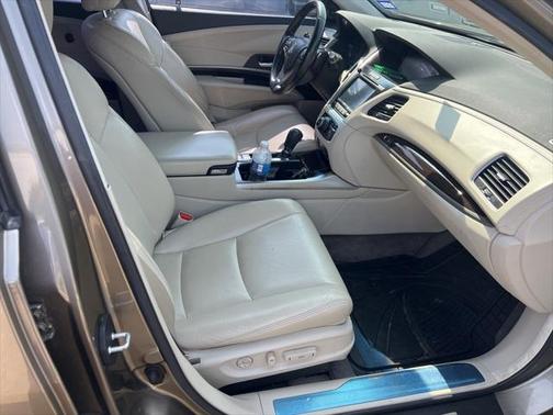 2016 Acura RLX Technology Package