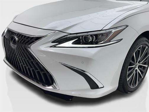 2023 Lexus ES 350 Base