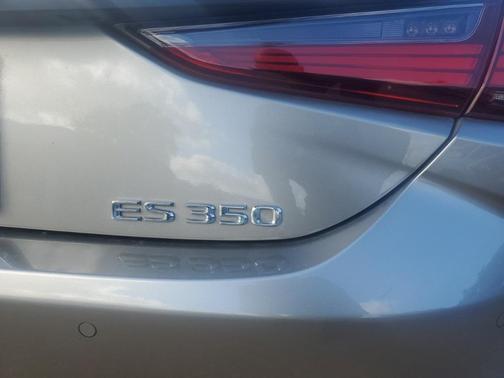 2020 Lexus ES 350 Base