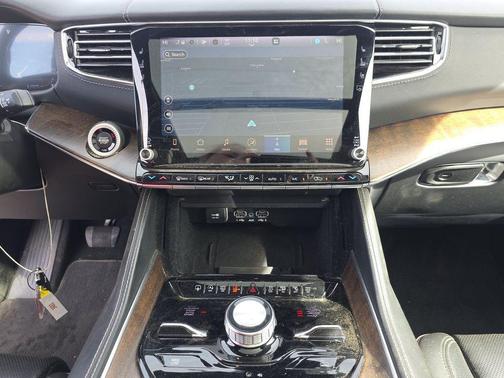 Diamond Black Crystal Pearlcoat 2023 Jeep Grand Wagoneer Series II 4x4