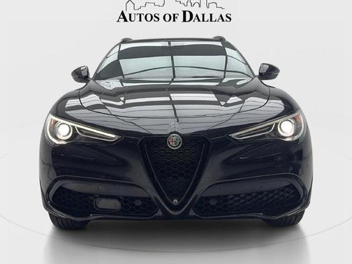 Vulcano Black Metallic 2023 Alfa Romeo Stelvio Sprint RWD