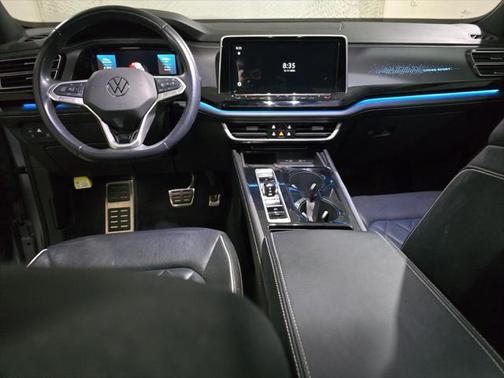2024 Volkswagen Atlas Cross Sport 2.0T SEL Premium