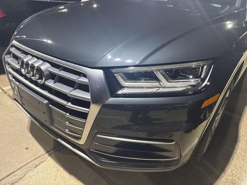 2018 Audi Q5 2.0T Tech Premium