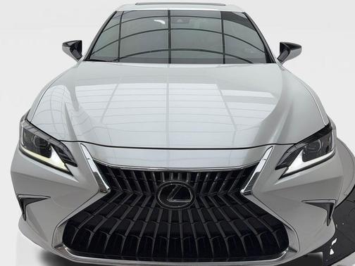 2022 Lexus ES 350 Base