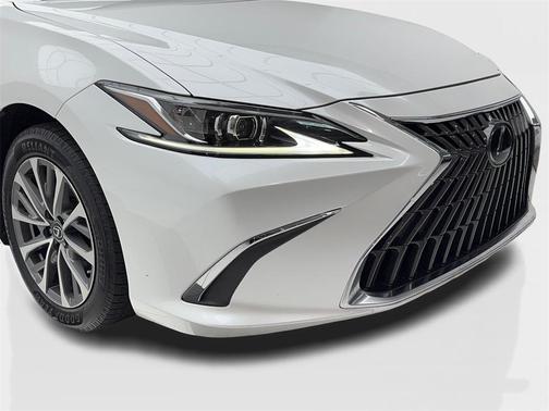 2022 Lexus ES 350 Base