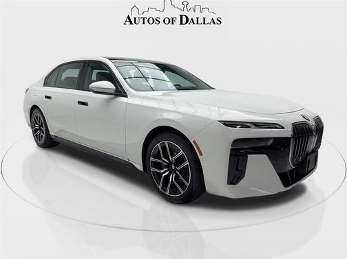 2025 BMW 740 i