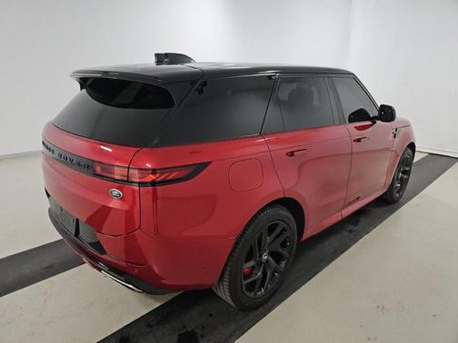 Firenze Red Metallic 2023 Land Rover Range Rover Sport SE