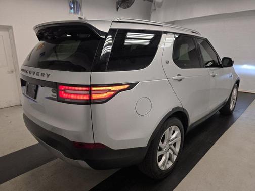 2020 Land Rover Discovery HSE