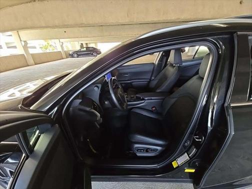 2024 Lexus UX 250h Base