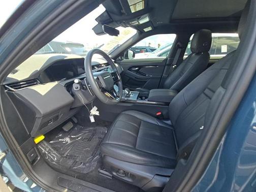 Tribeca Blue Metallic 2026 Land Rover Range Rover Evoque S