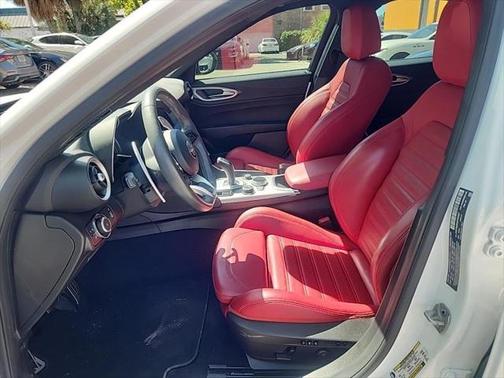 2022 Alfa Romeo Giulia Ti