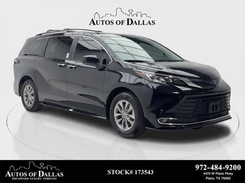 2023 Toyota Sienna XLE 8 Passenger