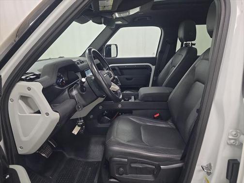 2023 Land Rover Defender 110 S