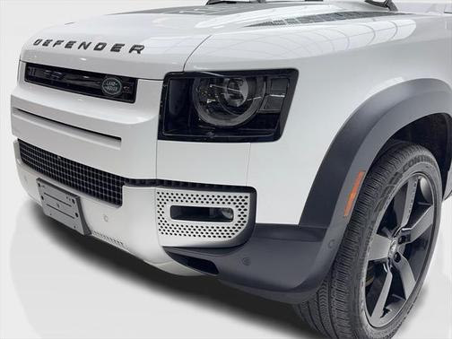 2023 Land Rover Defender 110 S
