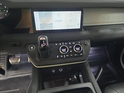 2023 Land Rover Defender 110 S