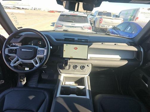 2025 Land Rover Defender 110 P300