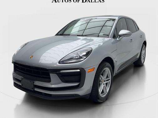 Dolomite Silver Metallic 2022 Porsche Macan Macan