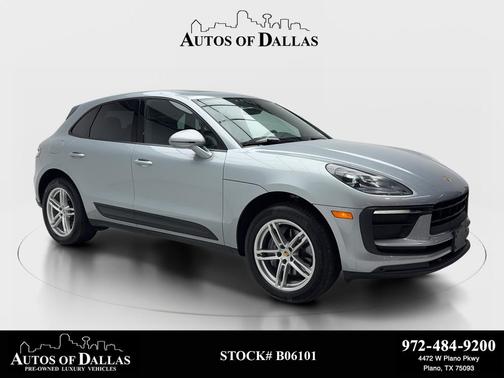 Dolomite Silver Metallic 2022 Porsche Macan Macan