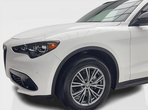 2024 Alfa Romeo Stelvio Sprint AWD