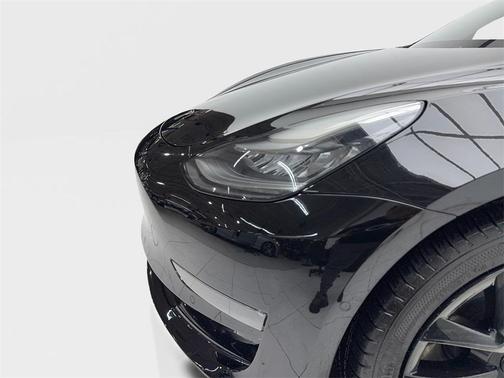 2019 Tesla Model 3 Mid Range