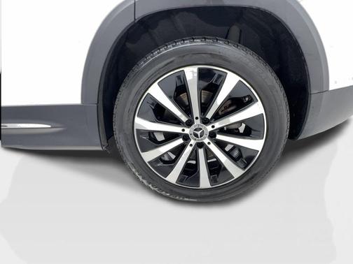 White 2021 Mercedes-Benz GLB 250 Base