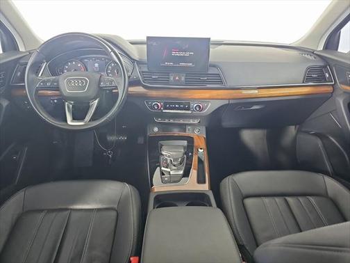 2023 Audi Q5 45 S line Premium