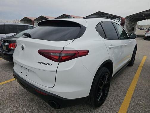 2020 Alfa Romeo Stelvio Base