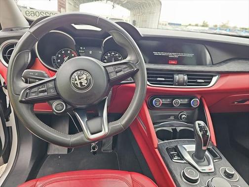 2020 Alfa Romeo Stelvio Base