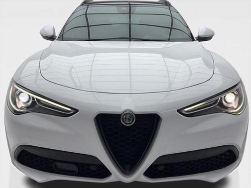 2022 Alfa Romeo Stelvio Sprint
