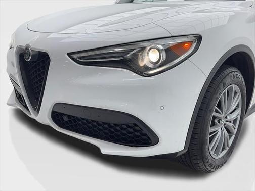 2022 Alfa Romeo Stelvio Sprint