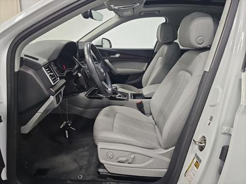 2022 Audi Q5 45 S line Premium