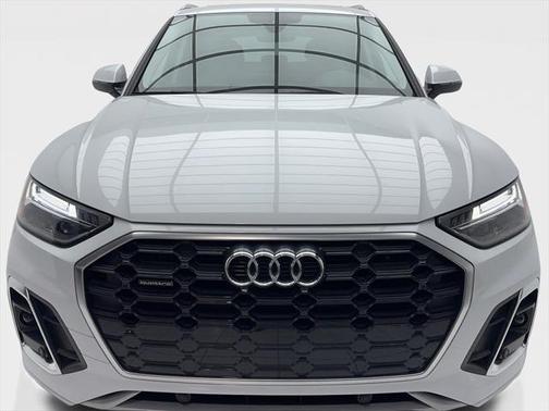 2022 Audi Q5 45 S line Premium