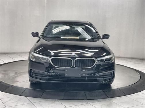 2019 BMW 530 i