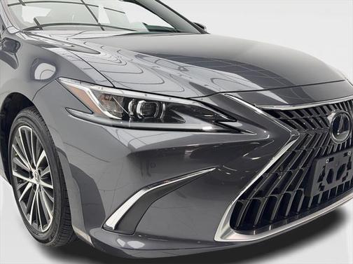 2022 Lexus ES 350 Base