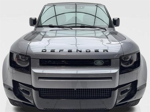 2024 Land Rover Defender 110 P400 X-Dynamic SE