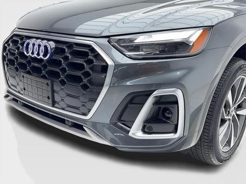 2023 Audi Q5 45 S line Premium