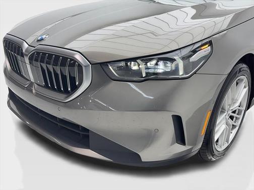 2024 BMW 530 i