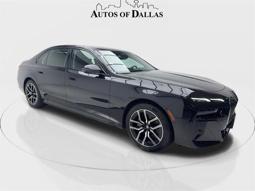 2025 BMW 740 i