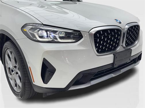 2024 BMW X4 xDrive30i
