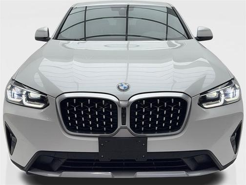 2024 BMW X4 xDrive30i