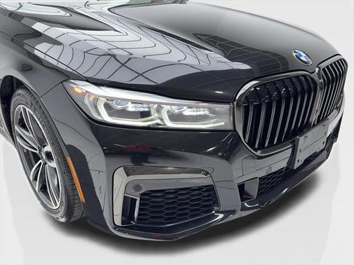 2021 BMW 750 i xDrive